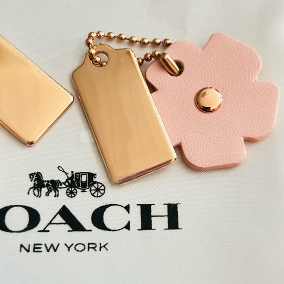 NWOT Coach Tea Rose and Rose Gold Tag Keychain/ Bag Charm - Picture 5 of 12